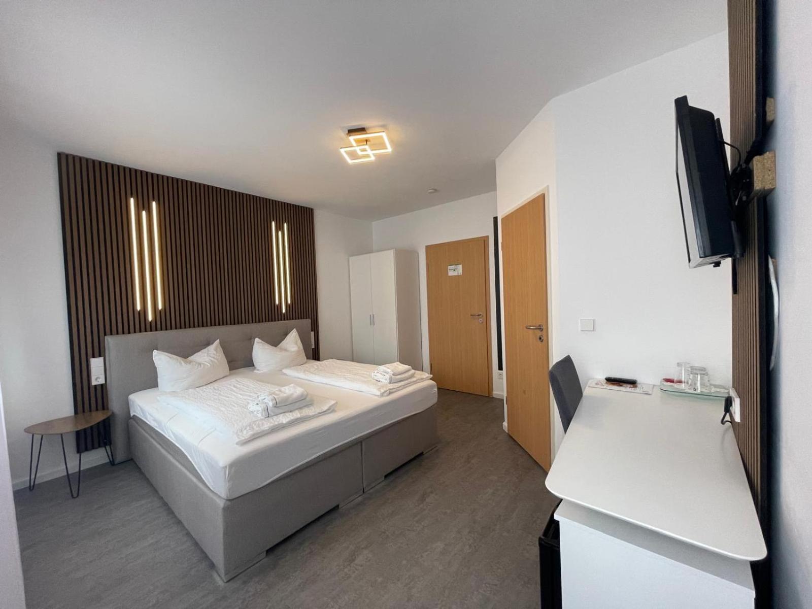 Hotel Loewen Kusterdingen Екстер'єр фото